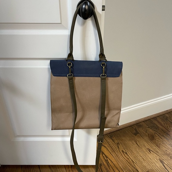 ROXY MESSENGER STYLE SHOULDER BAG / TOTE - Picture 2 of 6